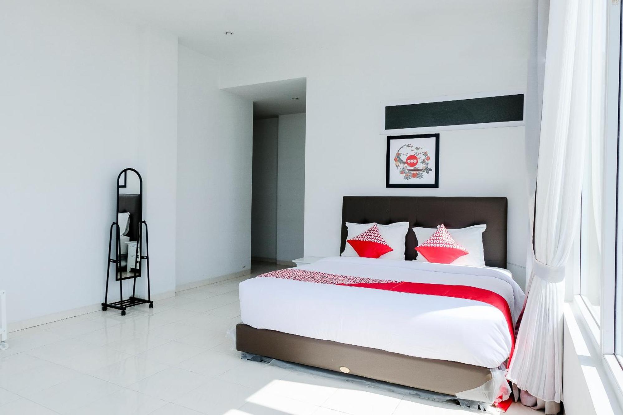 Oyo 1194 Villa Bukit Panderman Residence Batu  Exterior foto